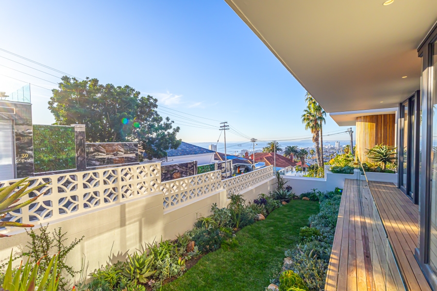 To Let 4 Bedroom Property for Rent in Fresnaye Western Cape